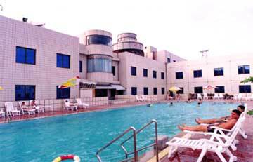 ג'ינג'יאנג Aile Holiday Hotel מראה חיצוני תמונה